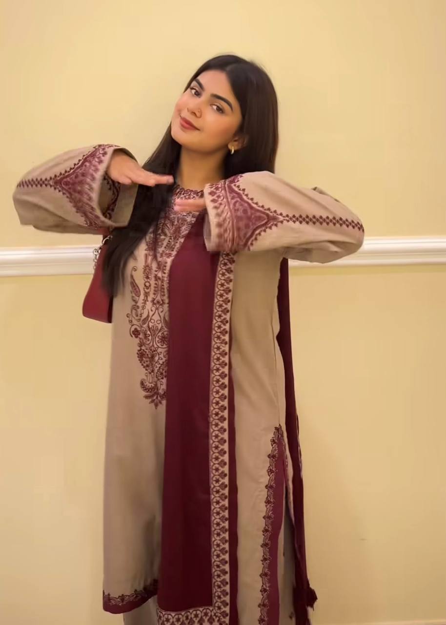 A Fashion Statement in Beige and Red