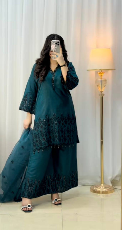 Blue Elegant Evening Ensemble