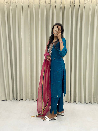 DESIGNER WEAR  HEAVY FENDI SILK TOP AND PANT WITH DUPATTA